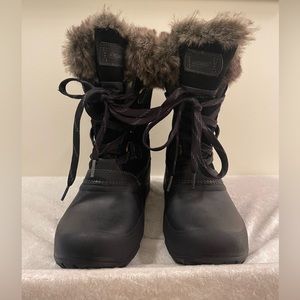 Khombu Black Leather Brown Faux Fur Slope Winter Boot Size 9M